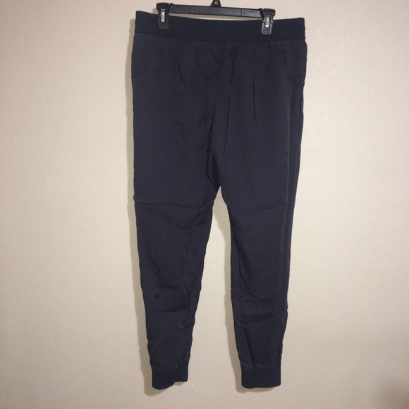 Lululemon Jogger - Picture 6 of 7